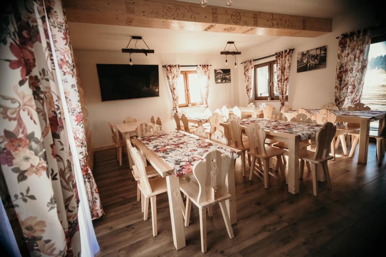 Tarasówka u Zająca Acomodação com café da manhã Czerwienne Exterior foto